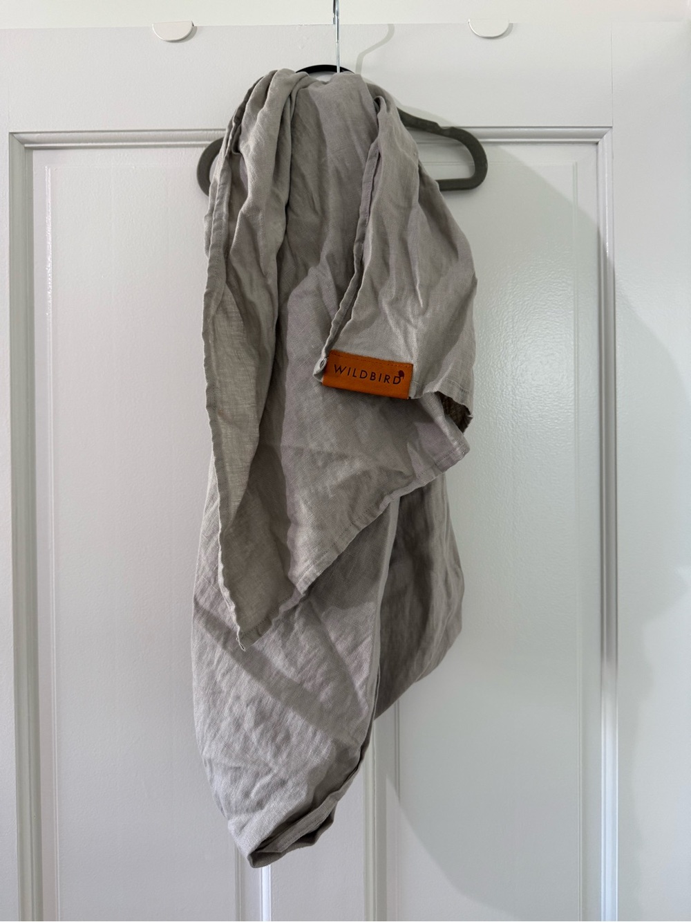 WildBird Neutral Light Gray Linen Ring Sling